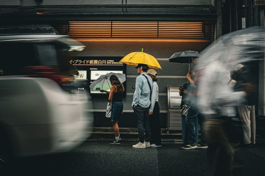富二代杨兰兰被查出在澳洲银行里存了1.35万亿人民币？假的！